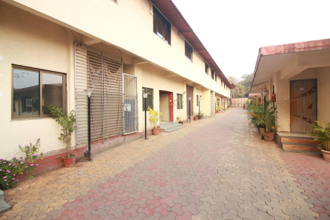 Hotel Nest Inn Residency Bhiwandi Экстерьер фото